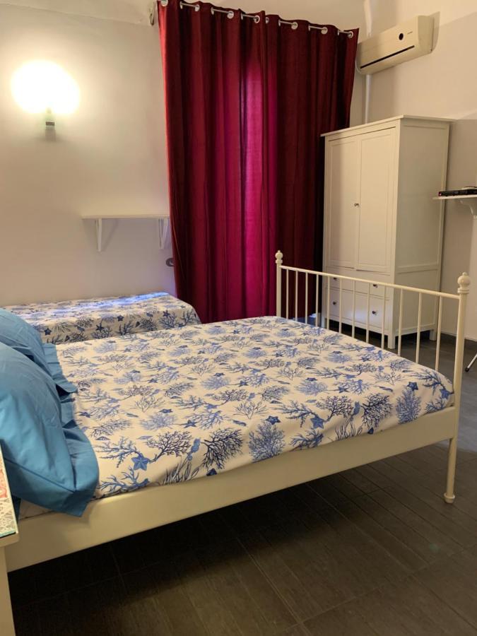 B&B Canova คาตาเนีย ภายนอก รูปภาพ